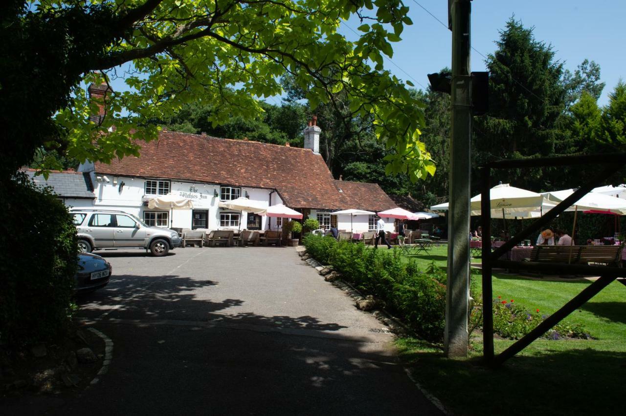 The Withies Inn Годалминг Экстерьер фото