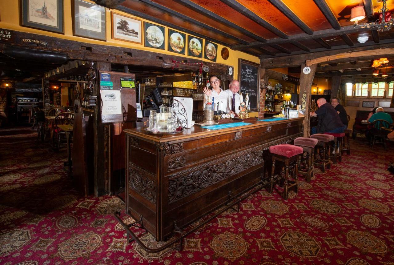 The Withies Inn Годалминг Экстерьер фото